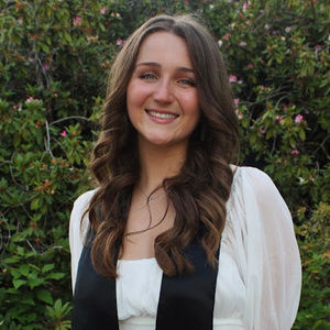 Meet your Posher, Olivia